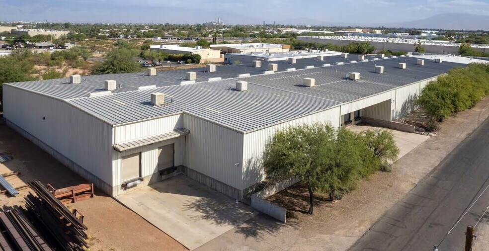 6270 S Country Club Rd, Tucson, AZ à louer - Photo de l’immeuble – Image 1 sur 4