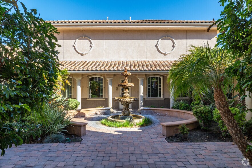 43471 Ridge Park Dr, Temecula, CA à vendre - Photo de l’immeuble – Image 3 sur 6