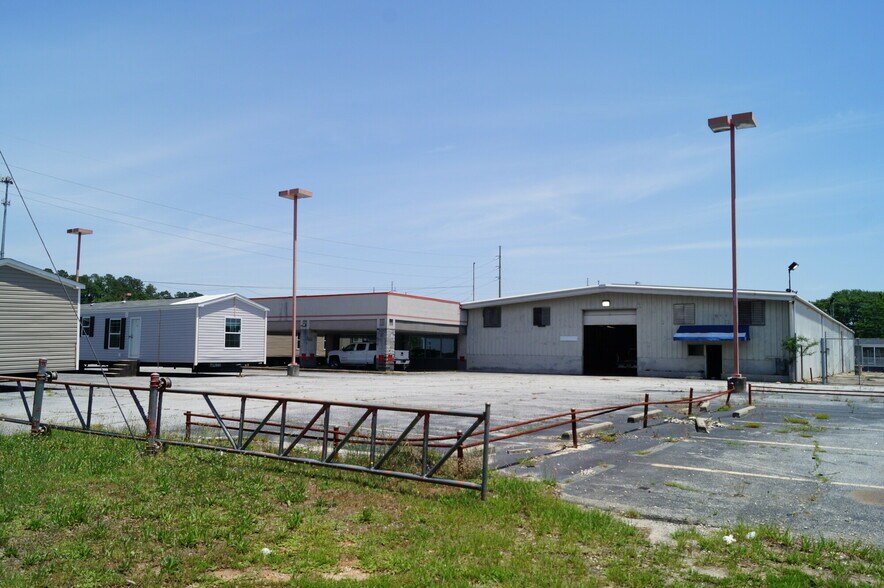 1886 Gordon Hwy, Augusta, GA à louer - Photo de l’immeuble – Image 3 sur 22