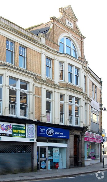 22 Commercial St, Camborne à vendre - Photo principale – Image 1 sur 3