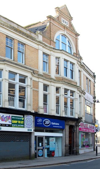 Plus de détails pour 22 Commercial St, Camborne - Local commercial à vendre
