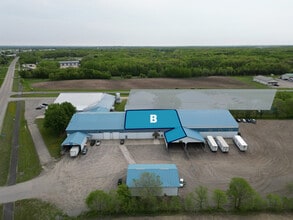 2330 County Road 137, Waite Park, MN à louer Photo intérieure– Image 1 sur 19