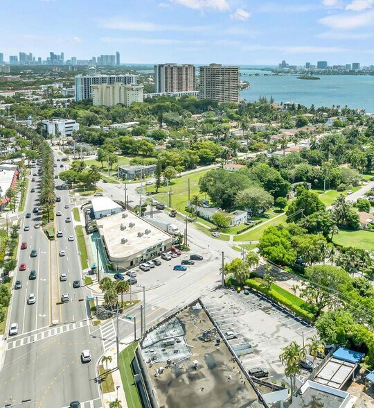 1401 NE 108th St, Miami, FL à vendre - Photo de l’immeuble – Image 1 sur 5