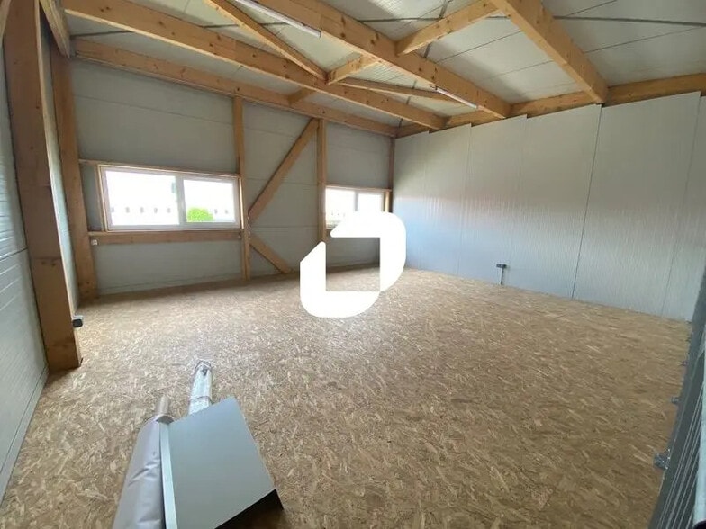 6 Avenue Louis Pasteur, Maurepas à louer - Photo intérieure – Image 3 sur 7