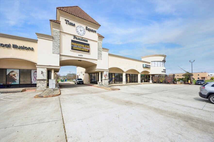 4450 E Sam Houston Pky S, Pasadena, TX à louer - Photo de l’immeuble – Image 3 sur 33