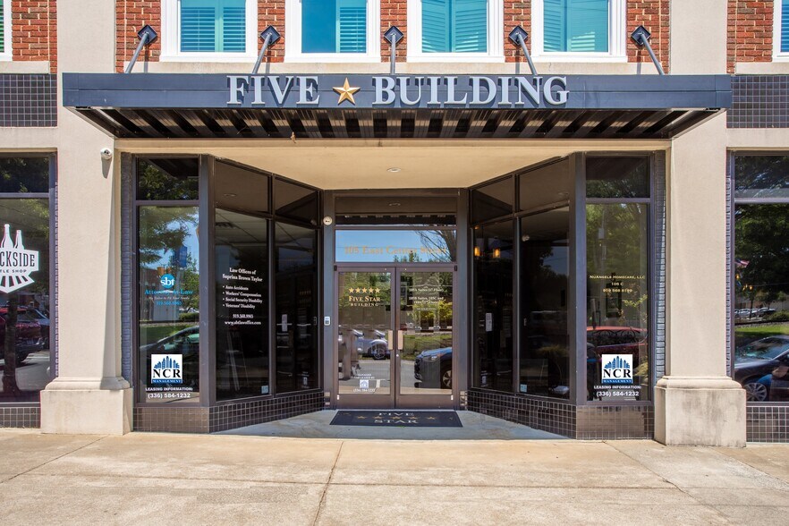 105 E Center St, Mebane, NC à louer - Photo de l’immeuble – Image 2 sur 42