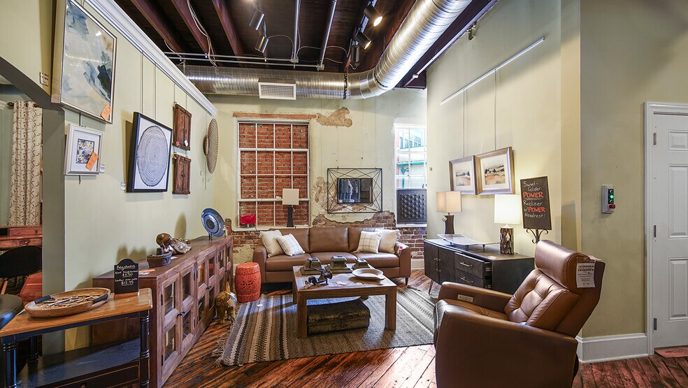 517-521 E Walnut St, Indianapolis, IN à louer - Photo de l’immeuble – Image 3 sur 7