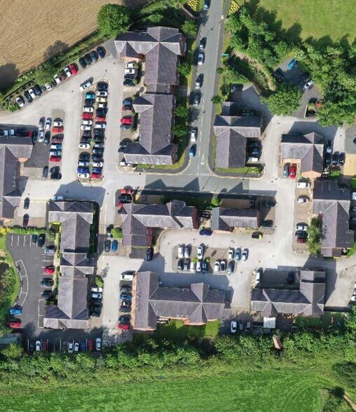 Park Ln, Chester à louer - Aérien – Image 2 sur 6