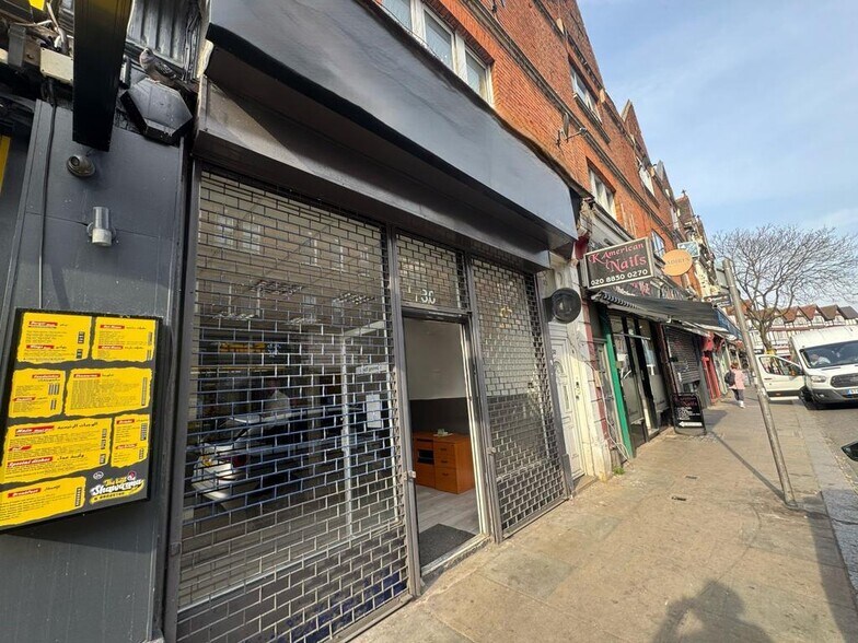 49 High Rd, Londres à louer - Photo de l’immeuble – Image 2 sur 16