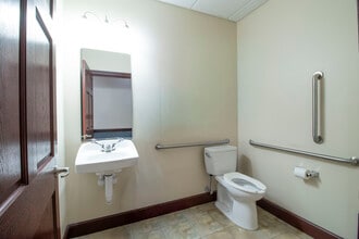 421-481 PENBROOKE Dr, Penfield, NY à louer Photo intérieure– Image 2 sur 17