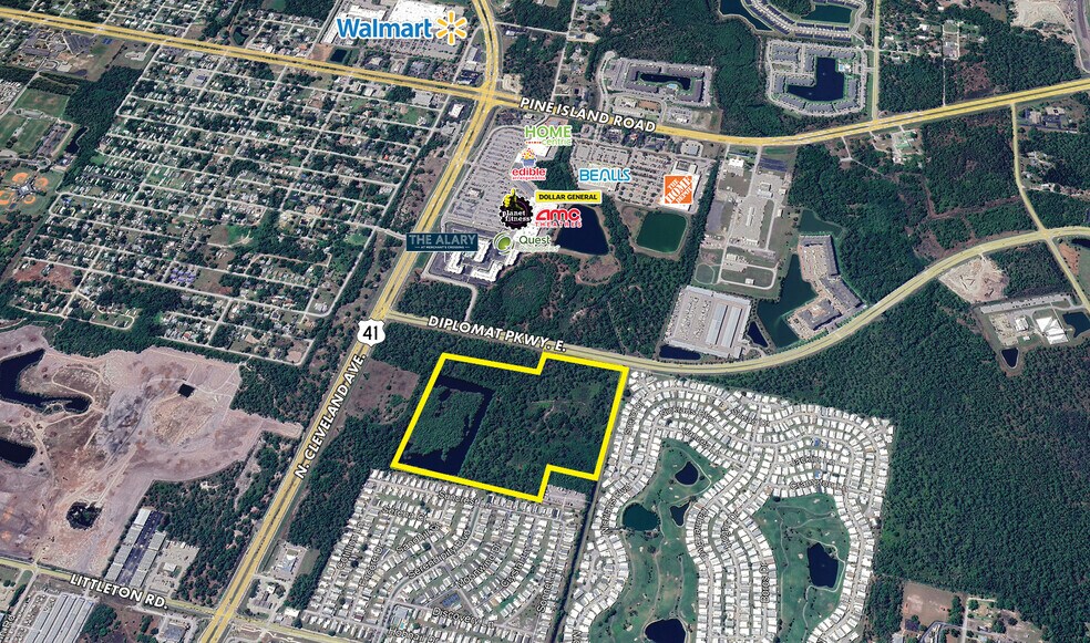 Diplomat Pky E, North Fort Myers, FL à vendre - Aérien – Image 2 sur 4