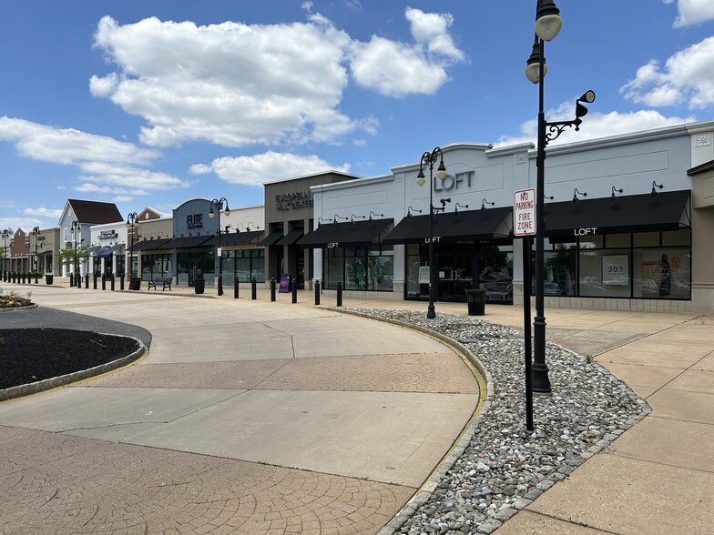 State Route 38, Mount Laurel, NJ à louer - Photo de l’immeuble – Image 2 sur 22