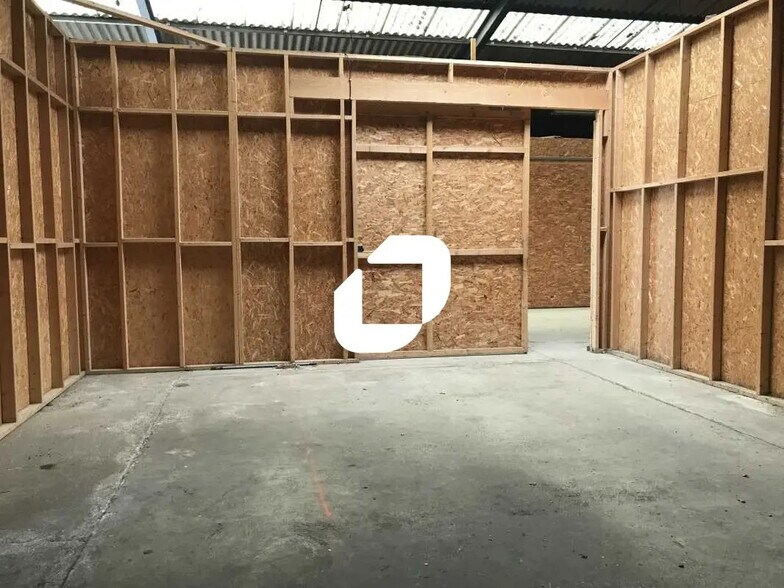 Industriel/Logistique dans Bruges à louer - Photo de l’immeuble – Image 2 sur 6