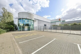 Plus de détails pour Twelvetrees Cres, Londres - Industriel/Logistique à louer