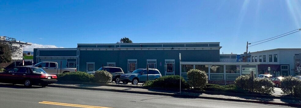1070 H St, Arcata, CA à vendre - Photo de l’immeuble – Image 3 sur 44