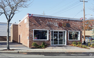 Plus de détails pour 174 Islip Ave, Islip, NY - Local commercial à vendre