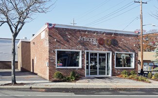 Plus de détails pour 174 Islip Ave, Islip, NY - Local commercial à vendre