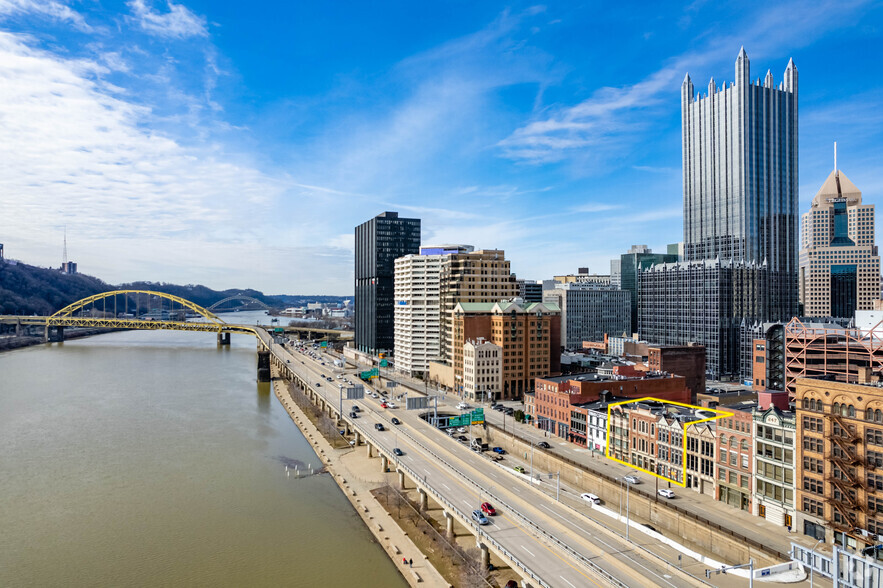 227 Fort Pitt Blvd, Pittsburgh, PA à louer - Photo principale – Image 1 sur 42