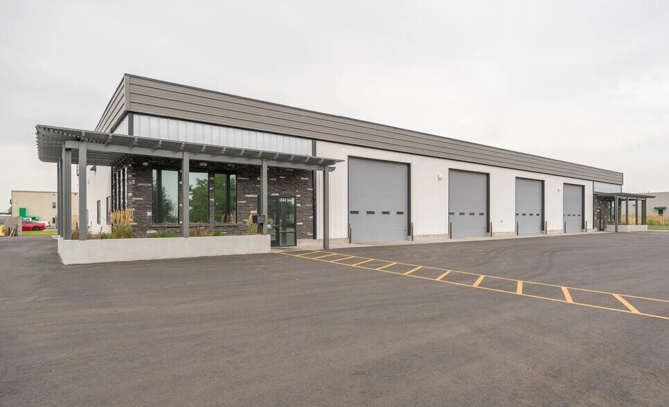 1343 Jones St, Idaho Falls, ID à louer - Photo de l’immeuble – Image 2 sur 6