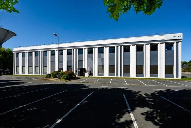 Plus de détails pour Bureau, Local d'activités à louer