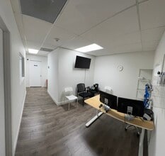 6405 NW 36th St, Miami, FL à louer Photo intérieure– Image 2 sur 7