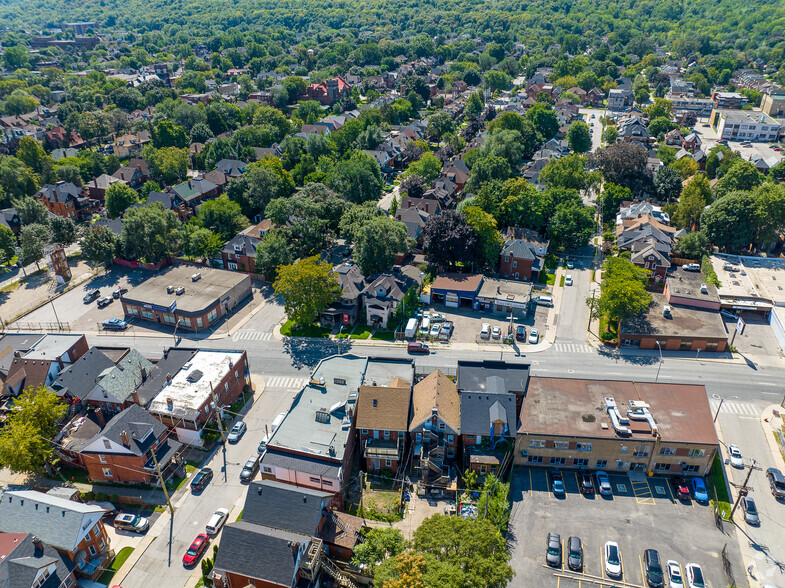 804 King St E, Hamilton, ON à vendre - Aérien – Image 2 sur 7