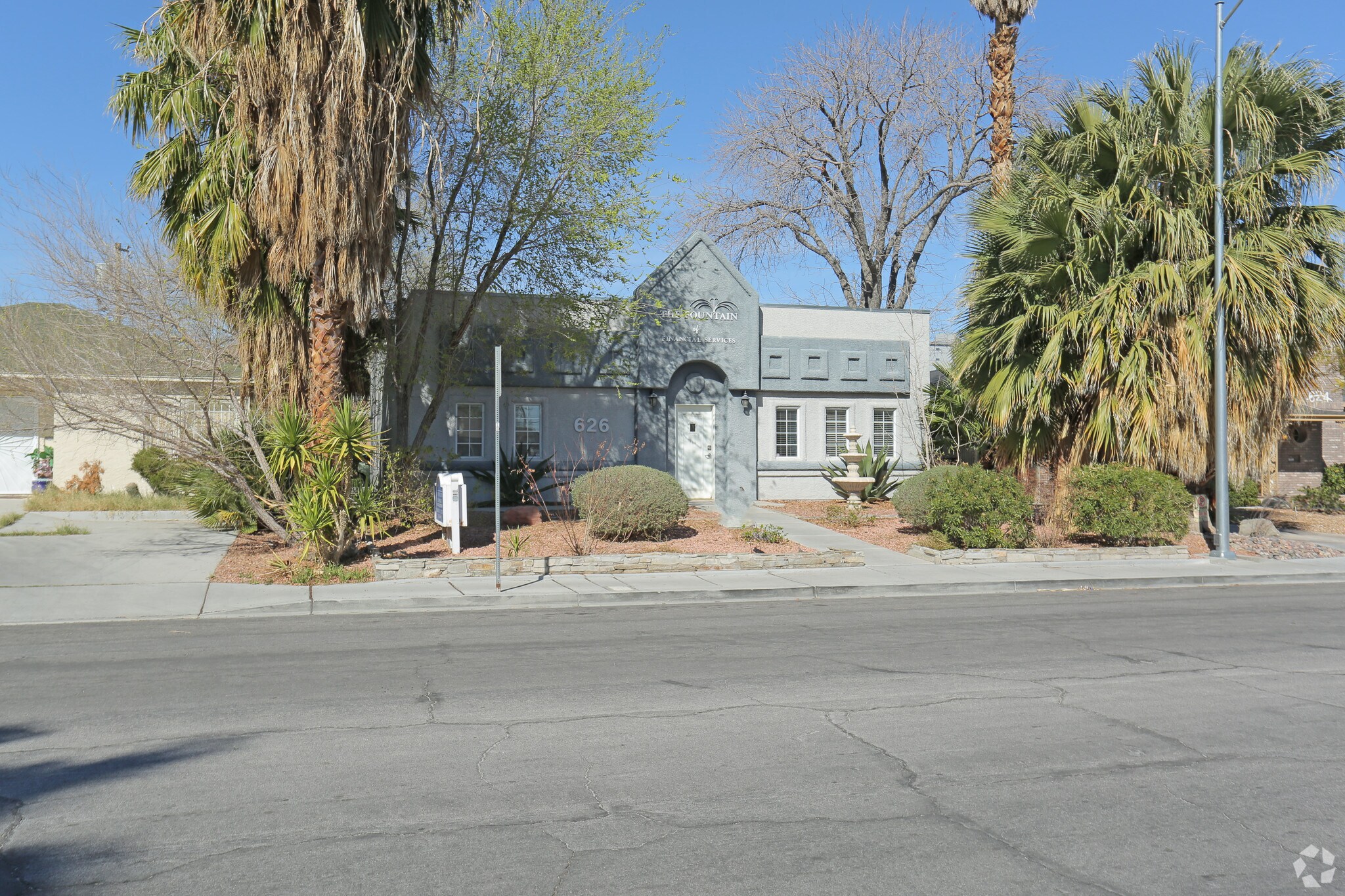 626 S 9th St, Las Vegas, NV à vendre Photo principale– Image 1 sur 5