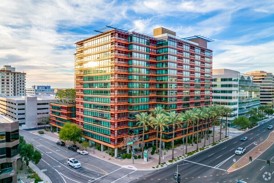 4808 N 24th St, Phoenix, AZ à vendre - Photo de l’immeuble – Image 1 sur 15