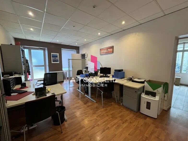 Bureau dans Versailles à louer - Photo intérieure – Image 3 sur 4