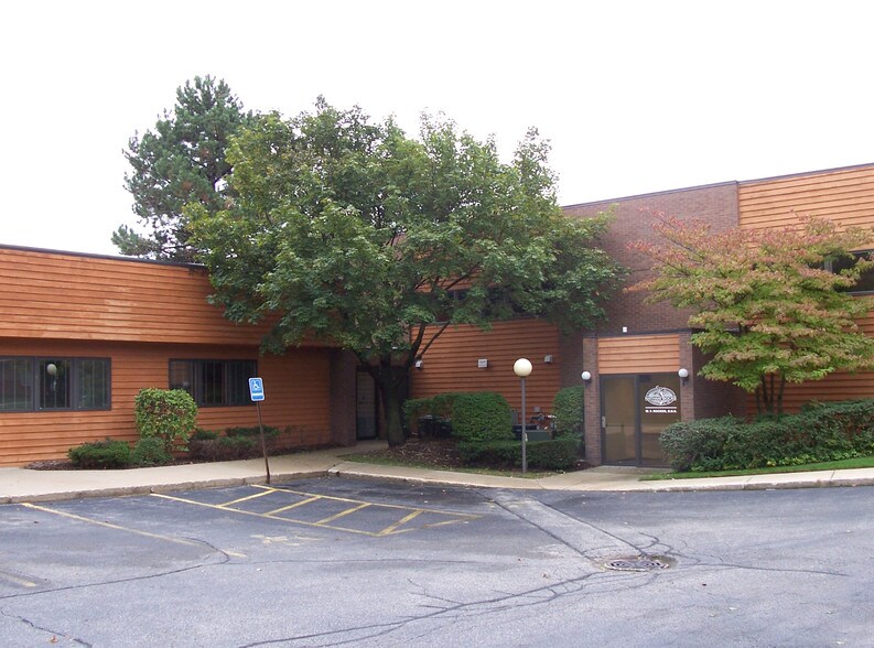 205 W 29th St, Holland, MI à louer - Photo de l’immeuble – Image 2 sur 16