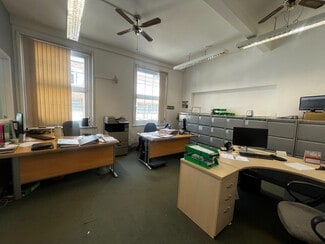 Plus de détails pour 103-103B High St, Maidenhead - Local commercial à vendre