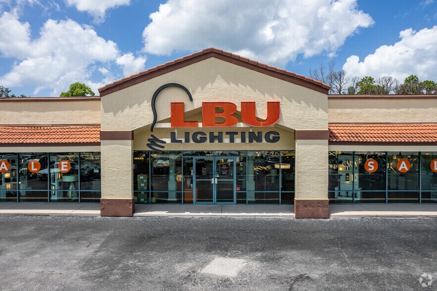11985 Tamiami Trl N, Naples, FL à louer - Photo de l’immeuble – Image 3 sur 6