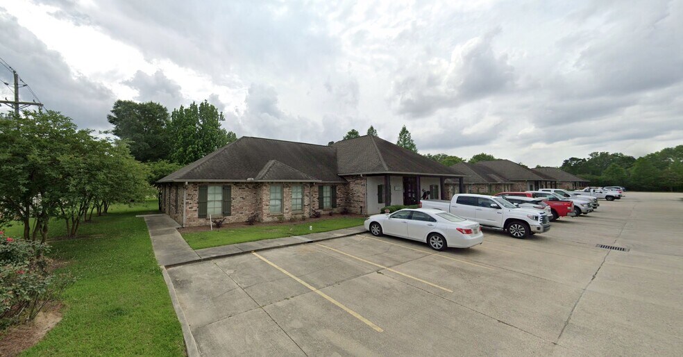 2798 Oneal Ln, Baton Rouge, LA à vendre - Photo de l’immeuble – Image 1 sur 28