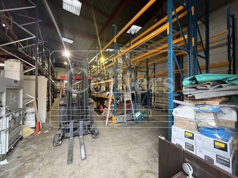 Local d’activités dans Marseille à louer - Photo intérieure – Image 2 sur 2