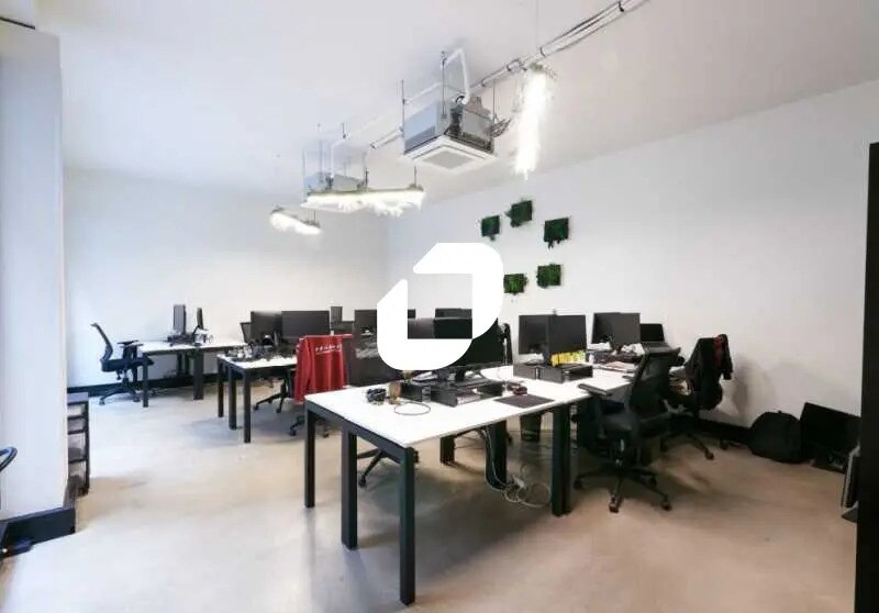 Bureau dans Paris à louer - Photo de l’immeuble – Image 2 sur 7