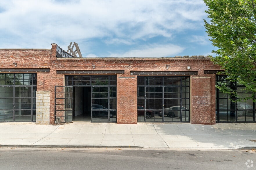 168-184 Van Dyke St, Brooklyn, NY à louer - Photo de l’immeuble – Image 2 sur 7