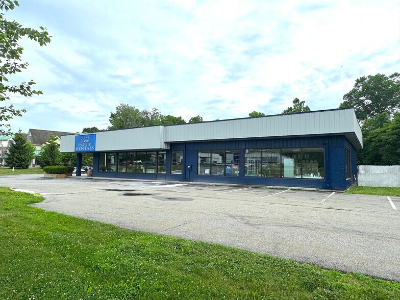 1155 Route 9, Wappingers Falls, NY à vendre - Photo de l’immeuble – Image 3 sur 13