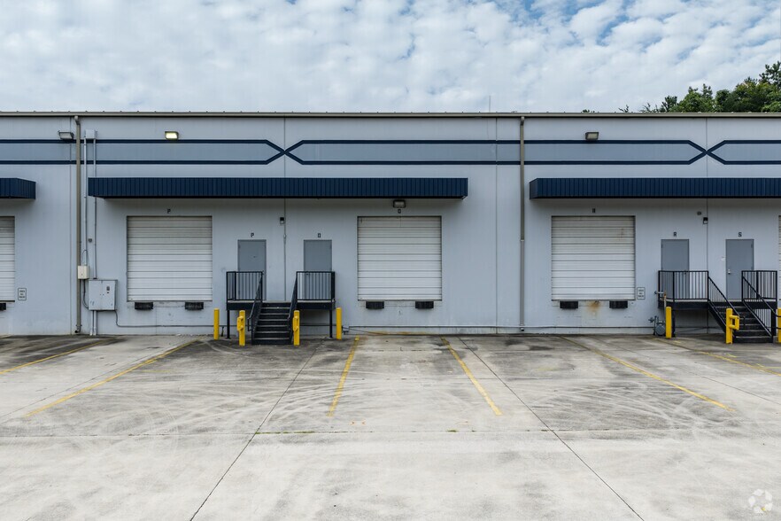 963 N Burnt Hickory Rd, Douglasville, GA à louer - Photo de l’immeuble – Image 3 sur 22