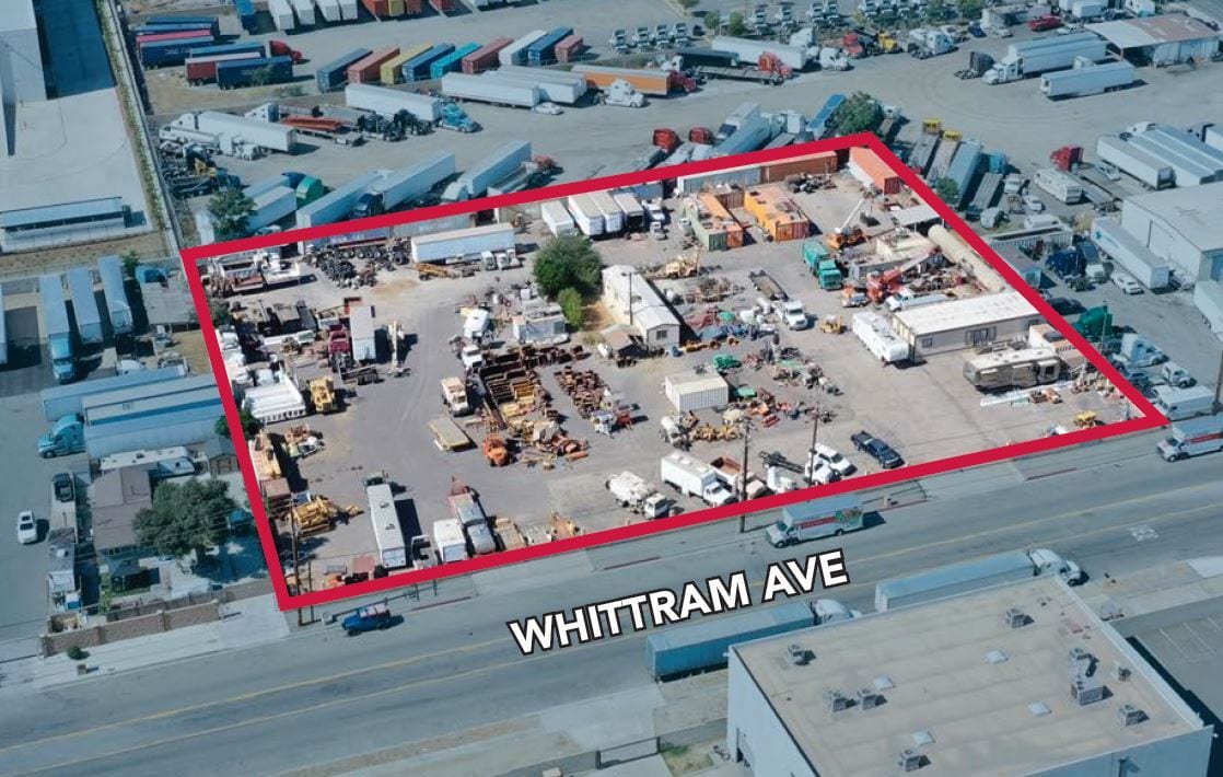 14452 Whittram Ave, Fontana, CA à louer Photo de l’immeuble– Image 1 sur 5
