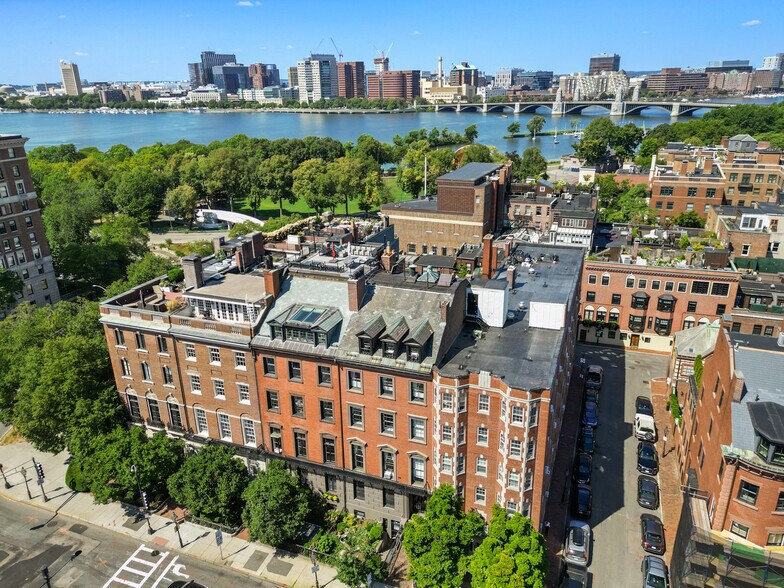 93 Beacon St, Boston, MA à vendre - Photo de l’immeuble – Image 1 sur 7