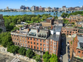Plus de détails pour 93 Beacon St, Boston, MA - Logement à vendre