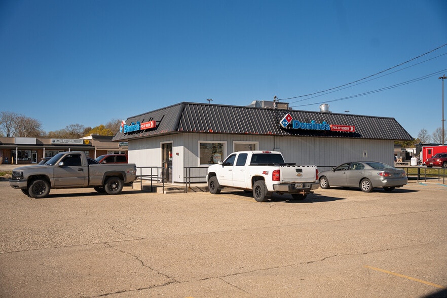 5784 W US Highway 10, Ludington, MI à vendre - Photo de l’immeuble – Image 2 sur 7