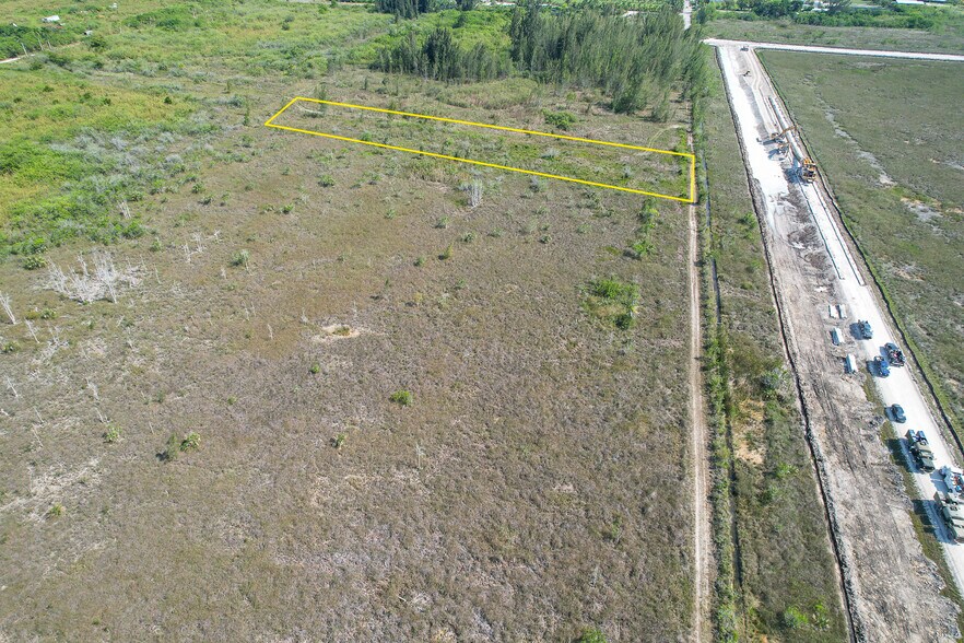 118XX SW 197th Ave, Miami, FL à vendre - Photo de l’immeuble – Image 2 sur 18