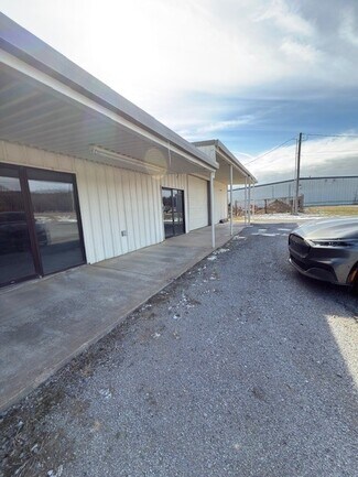 Plus de détails pour 1600 S Main St, Mcalester, OK - Industriel/Logistique à vendre