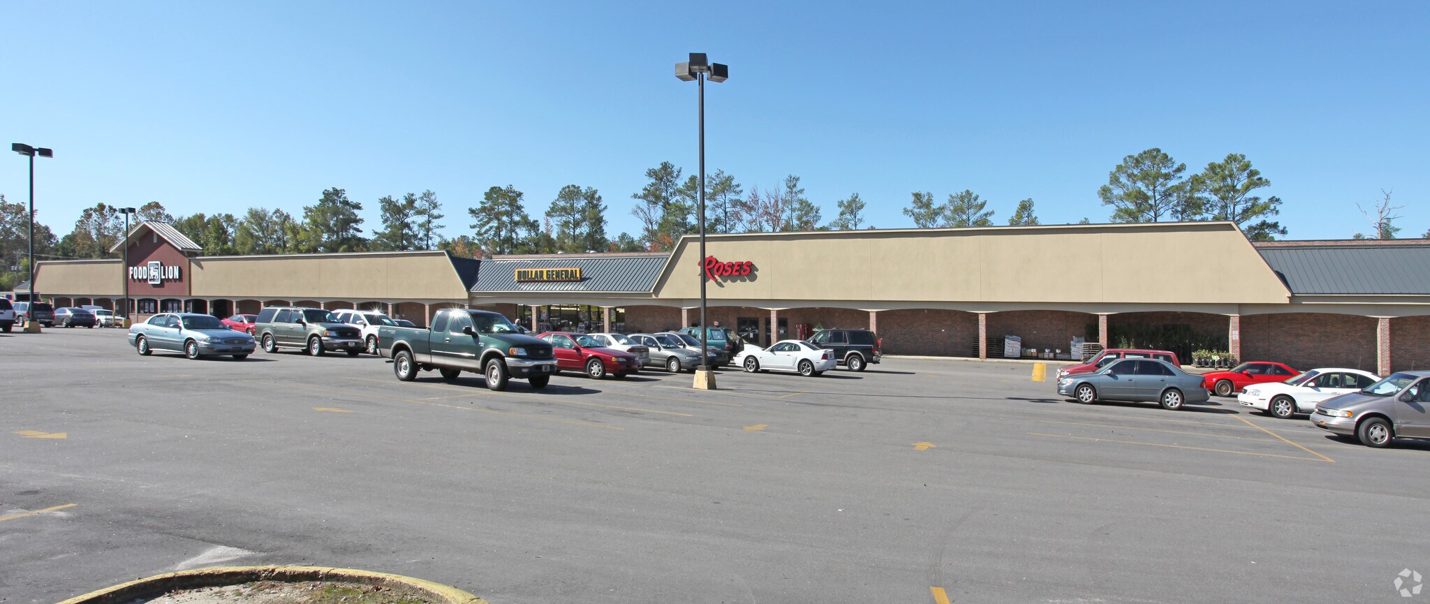 2529 Broad St, Camden, SC à louer Photo principale– Image 1 sur 6