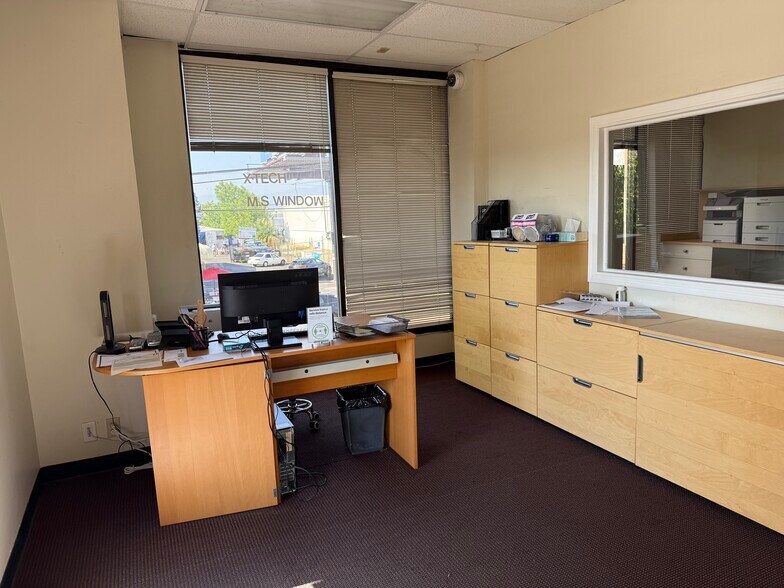 16430-16438 Vanowen St, Van Nuys, CA à louer - Photo de l’immeuble – Image 1 sur 6