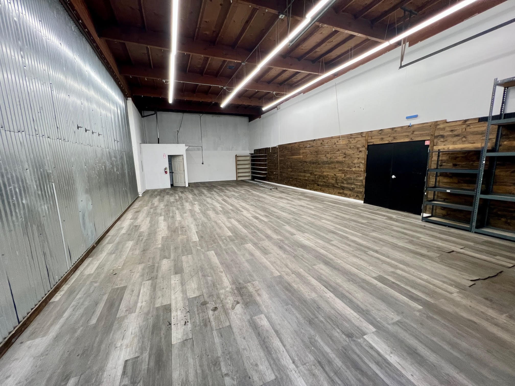 1121 E Francisco Blvd, San Rafael, CA à louer Photo intérieure– Image 1 sur 7