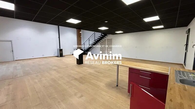 Local d’activités dans Montivilliers à louer - Photo de l’immeuble – Image 2 sur 6