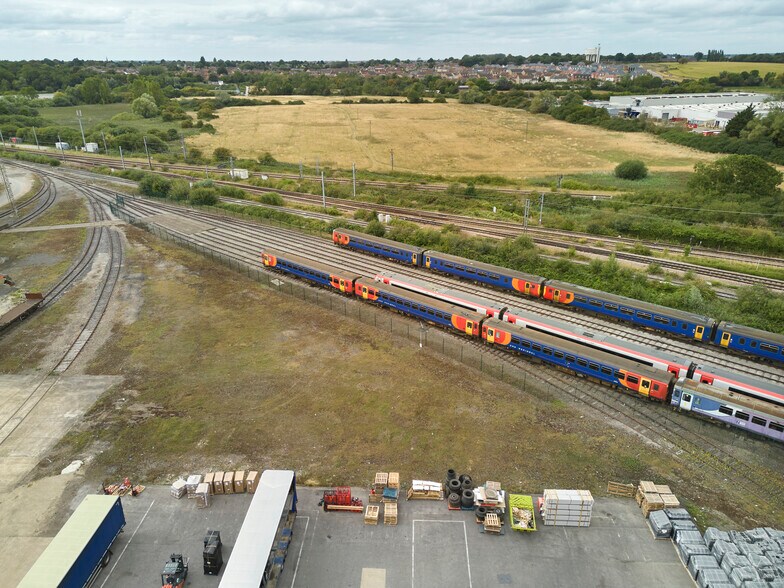 Road and Rail Distribution Centre, Queen Adelaide Way, Ely à louer - Aérien – Image 3 sur 5