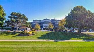 Plus de détails pour 401 S Wright Rd, Janesville, WI - Bureau à louer